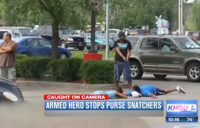 armed good samaritan aids purse snatching victim