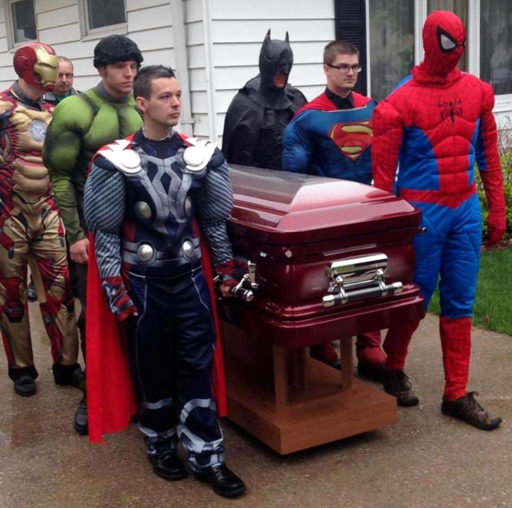 superhero-funeral-cover_b6082debd572961018d51e5b9ddab1b8