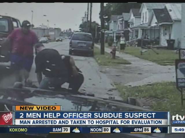 WATCH__Good_Samaritans_help_Ohio_officer_1750580001_6584678_ver1.0_640_480