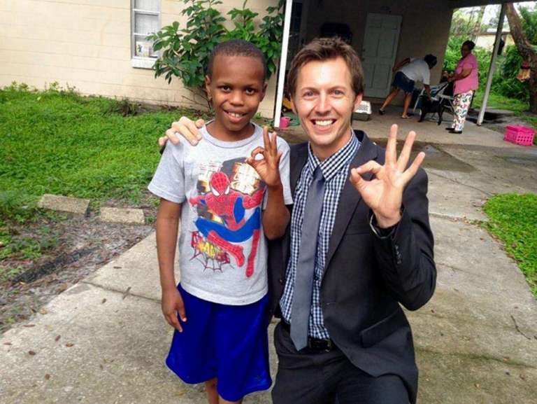 reporter finds child