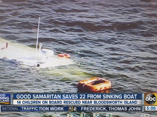 Good_Samaritan_saves_22_from_sinking_boa_1_39539341_ver1.0_640_480