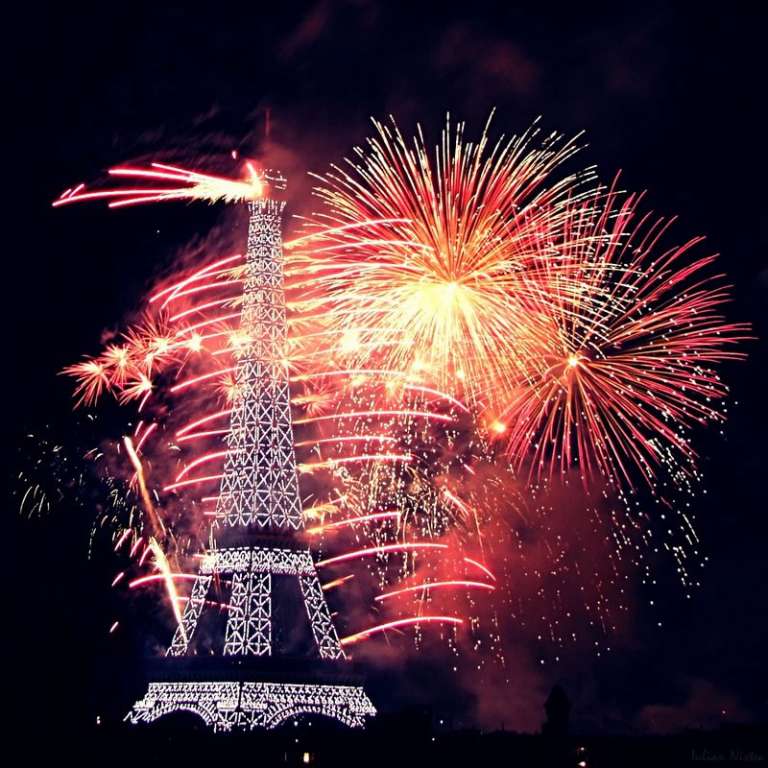 fireworks-live