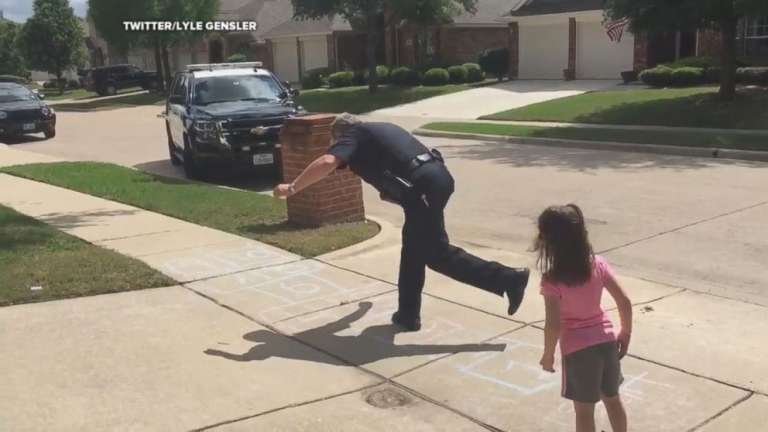 Texas cop hopscotch