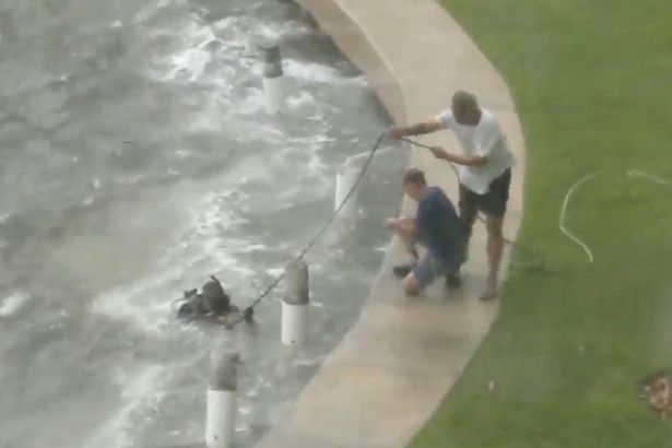 Good-samaritans-rescue-a-DIVER-washed-up-by-Hurricane