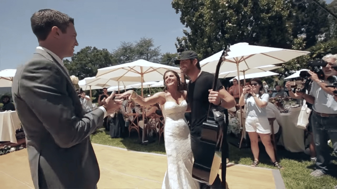 country star crashes dream wedding