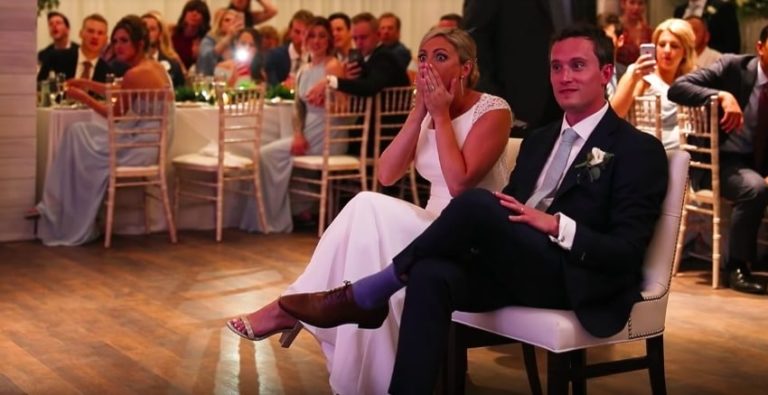 little-mermaid-wedding-surprise_2