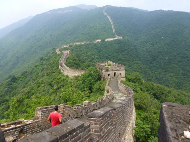 tobbogan down the great wall of china