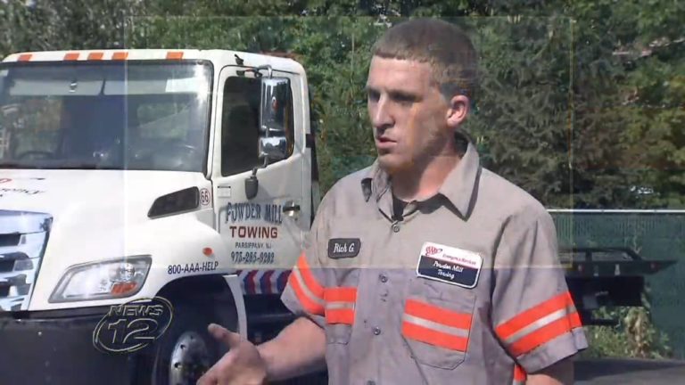 samaritan-saves-worker-pinned-under-car