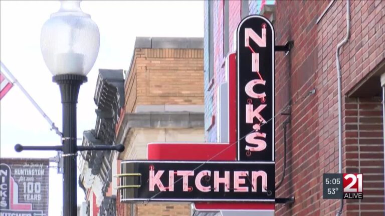 huntington restaurant serves up kindness